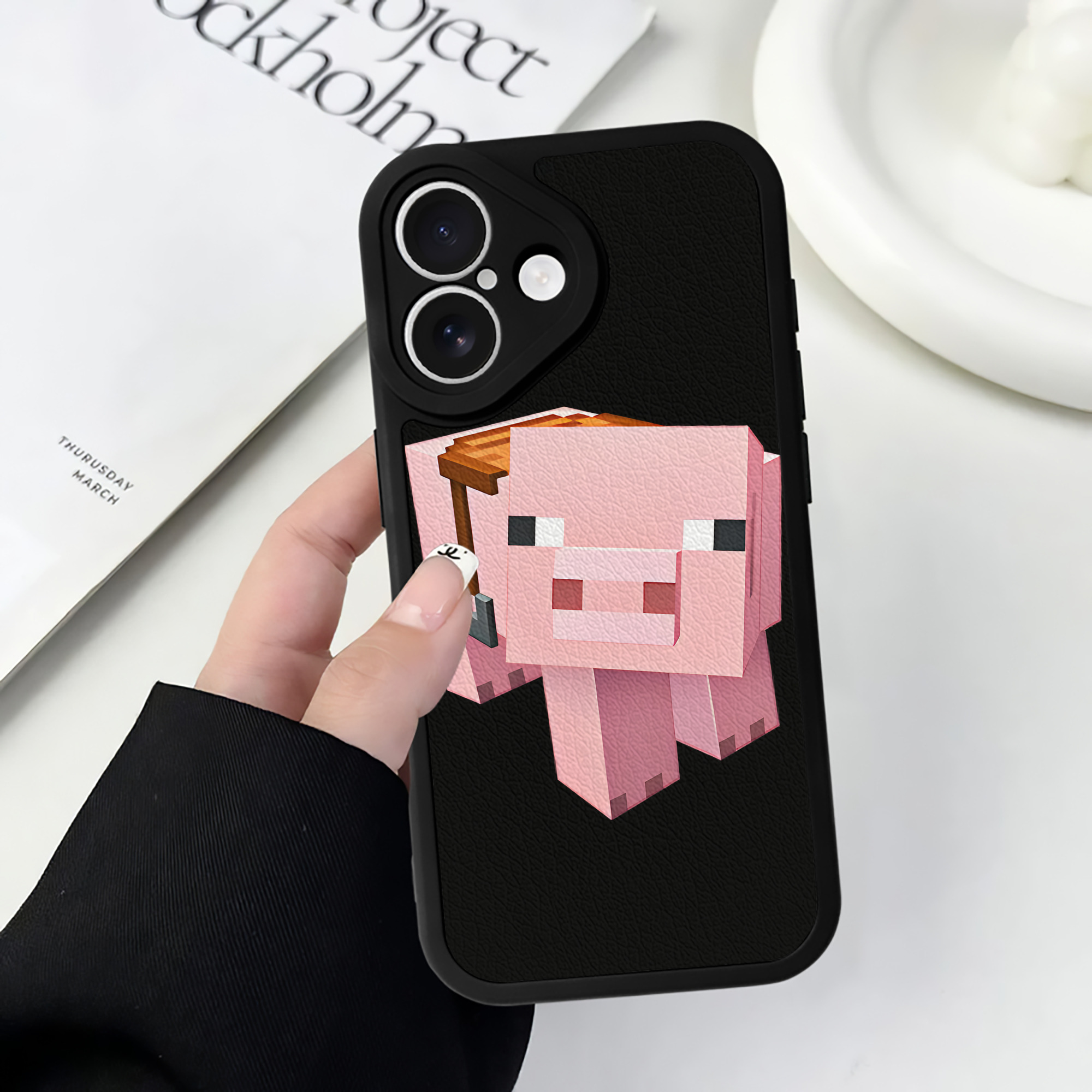 （画像用） マインクラフト ブロックの世界 Minecraft MC Block world 【iPhone 16シリーズ対応】シリコンスマホケース（レザー調） 材質：シリコン